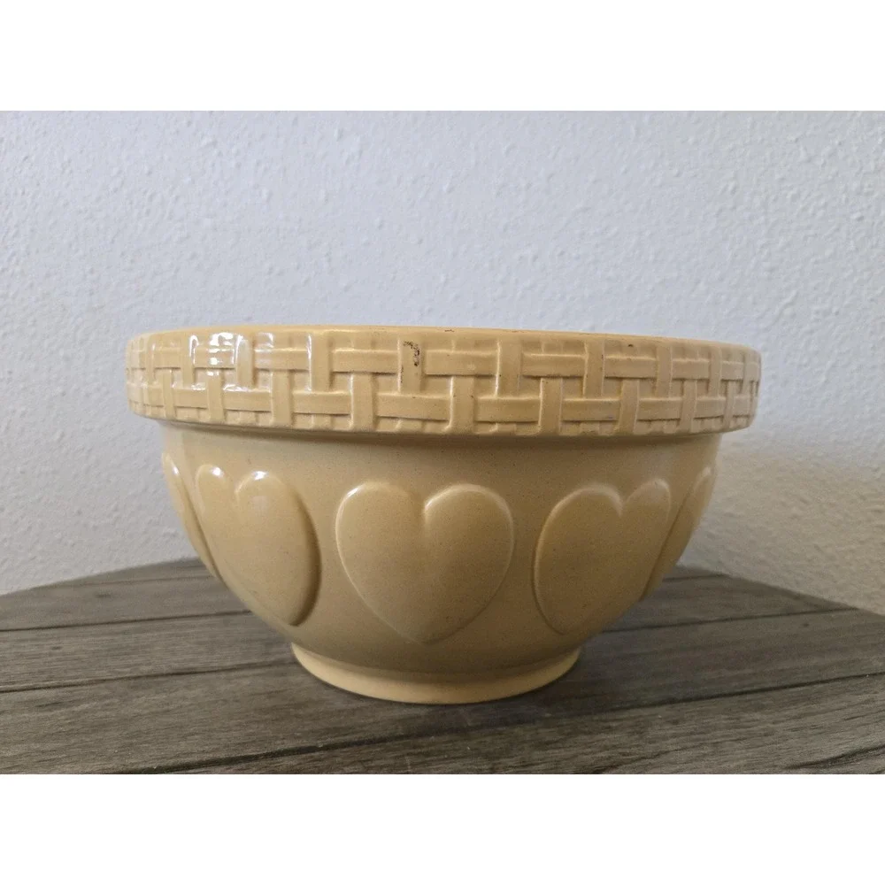 Vintage Williams & Sonoma Large Mixing Bowl Yellow Stoneware Raised Hearts READ